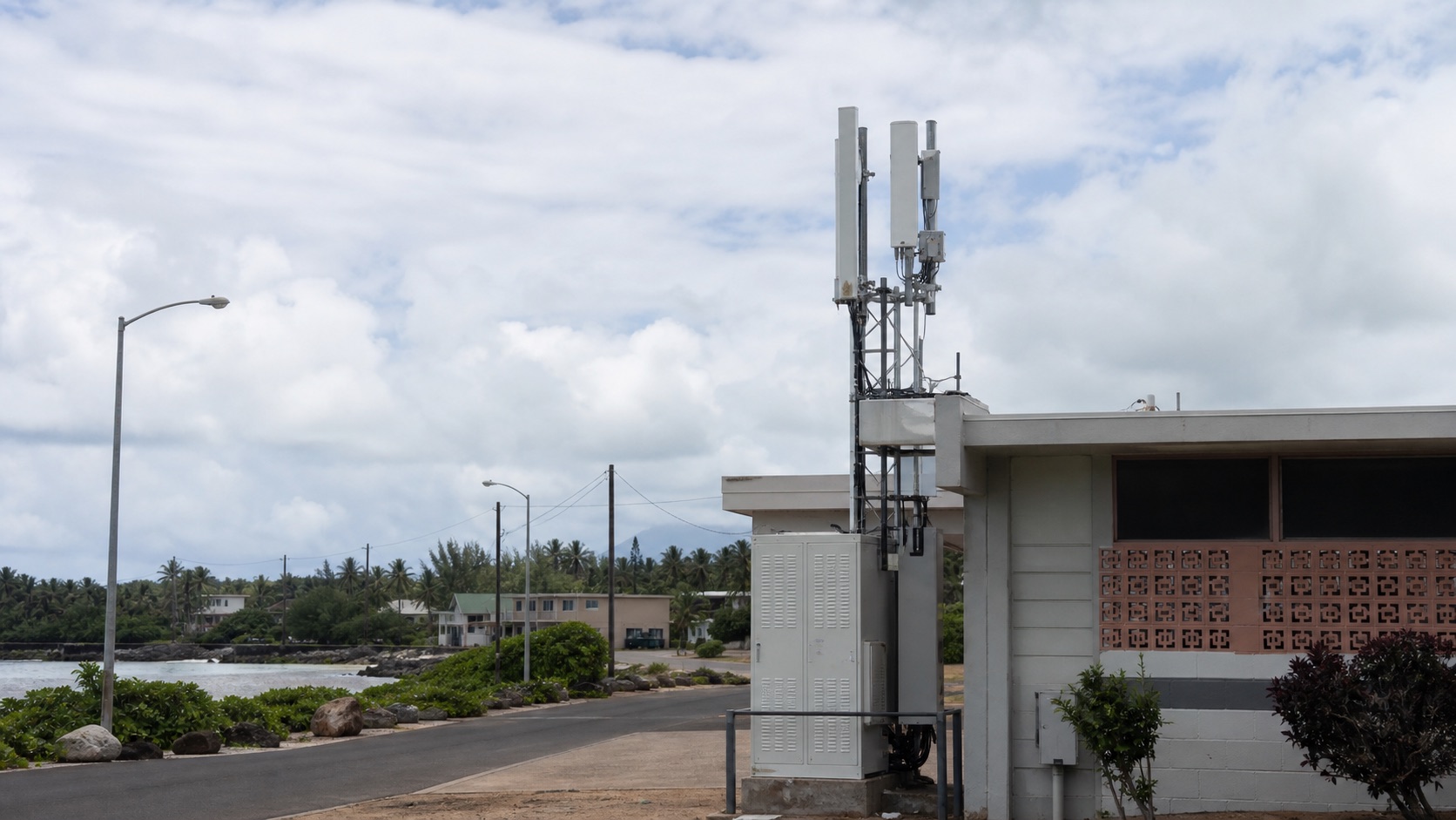 Community neutral-host mobile coverage installation